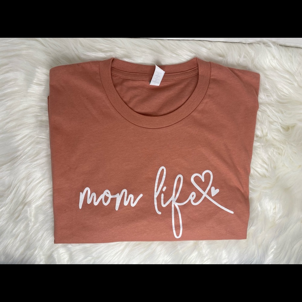 Mom Life Tee